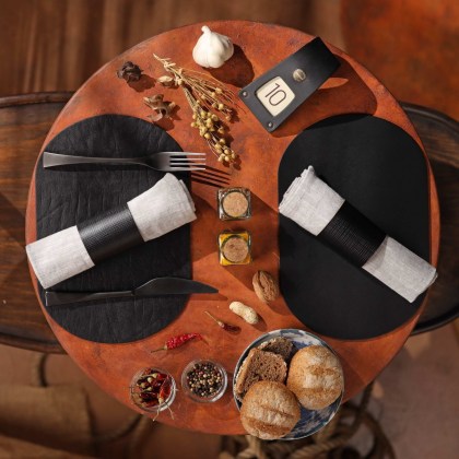 oval-placemats-30x20-cm-ovale-single-piece-black-bull-2