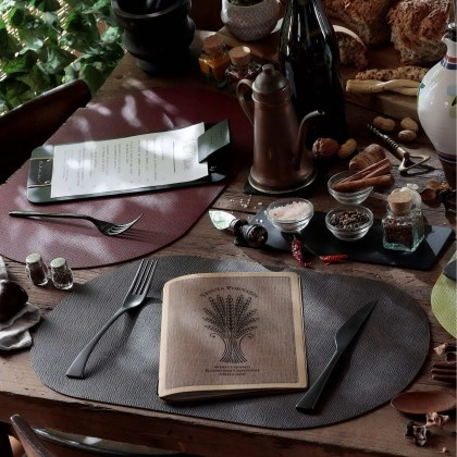 oval-placemats-47x30-cm-ovale-single-piece-jute-brown3