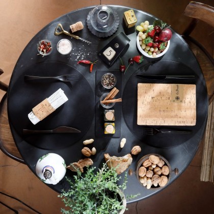 round-placemats-34-cm-single-piece-black-bull-3