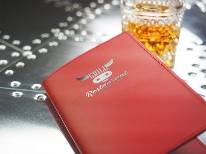 Számlatartó, pincér csáró éttermekbe