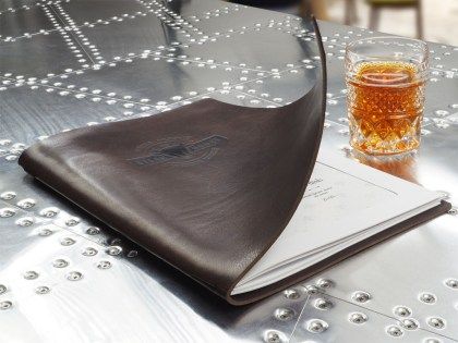 Bőr étlaptartó éttermeknek