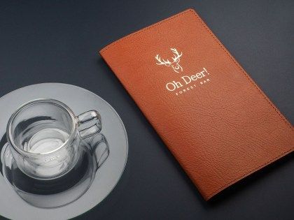 Számlatartó, pincér csáró éttermekbe